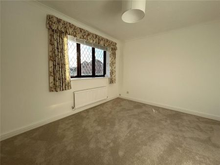 4 bedroom detached house to rent - Photo 5