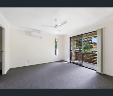 Boutique Southport Living in a Prime Position - Photo 6