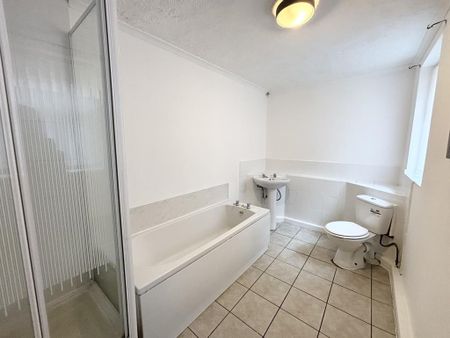 2 bedroom terraced house to rent - Photo 5