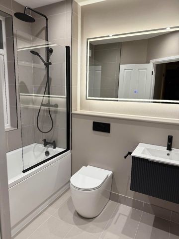 2 Bed Maisonette, Rothesay Avenue, SW20 - Photo 5