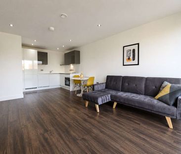 AVAILABLE 30TH JULY | ONE BEDROOM APARTMENT | 4TH FLOOR | FULLY FUR... - Photo 2