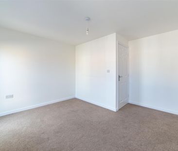 3 bed town house to rent in Greville Gardens, Great Park, NE13 - Photo 2