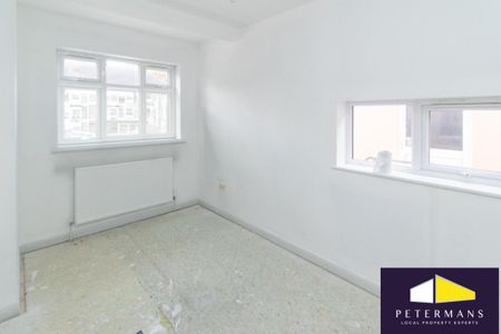 5 bedroom detached house to rent - Photo 4