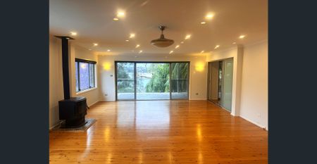 Waterfront reserve apartment TO APPLY ONLINE FOR A RENTAL FOLLOW THIS LINK t-app.com.au/rwb - Photo 3