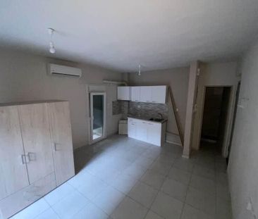Studio/Γκαρσονιέρα για ενοικίαση - Λάρισα, - Φωτογραφία 1