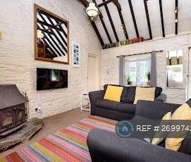 2 bedroom semi-detached house to rent - Photo 4