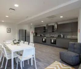 1 bedroom private hall to rent - Photo 2