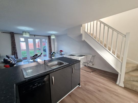 Two bedroom semi detached - Photo 1