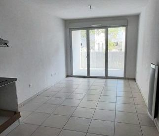 T2 AVEC BALCON ET PARKING - Photo 1