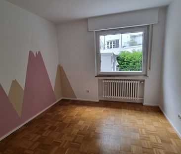 Renovierte 3- Zimmerwohnung in ruhiger Zentrallage Bergisch Gladbach - Photo 3