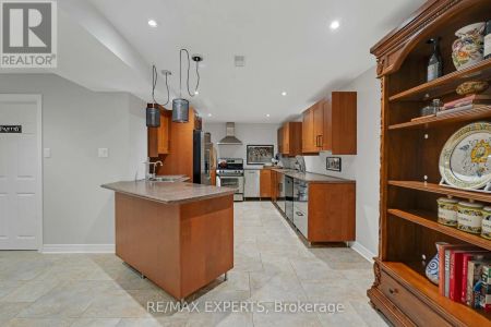 66 SYLVAN CRESCENT - Photo 4