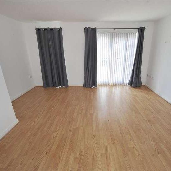 Quay House, Irlam, M44 - Photo 1