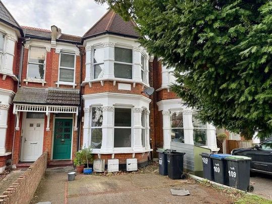 Palmerston Road, N22 - Photo 1