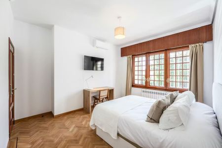 Calle Praderas, Majadahonda, Community of Madrid 28221 - Photo 4