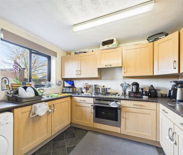 Eaton Close, Beeston, Nottingham, NG9 - Photo 5