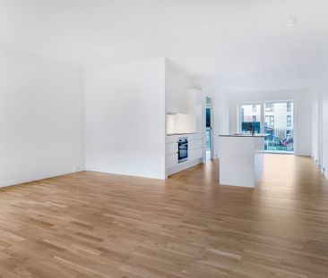 Købmandsgården-Porthuset - Lys 4 værelses lejlighed med altan i hje... - Foto 3