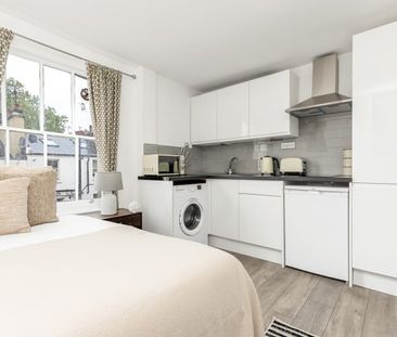 Studio Flat, Leinster Gardens, W2 - Photo 1