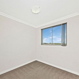 Timber Floor | Partial Furnished (optional) - Photo 2