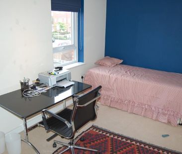 4 bedroom townhouse to rent - Photo 6