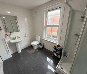 Tennyson Road, SO17 - Photo 4