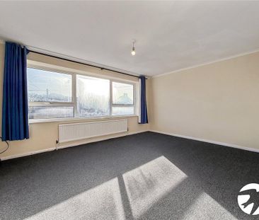 3 bedroom maisonette to rent - Photo 2