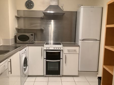 2 Bed Flat, Canary Wharf, E14 - Photo 5