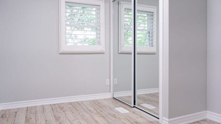 For Lease - 16 Normandy Place, Oakville, Ontario - Photo 2