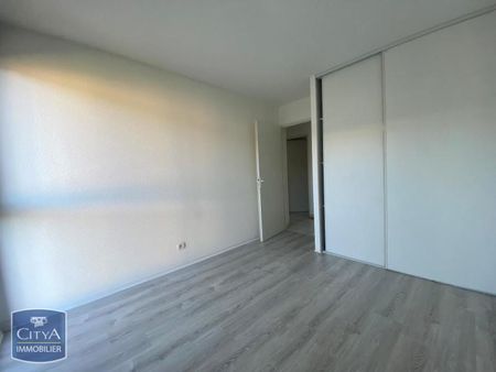 Location Appartement 2 pièces 39m² CAHORS 46000 - Photo 3