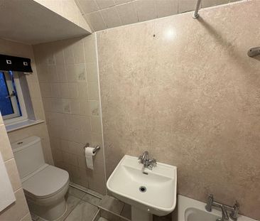 Runnymede Road, DONCASTER - Photo 4