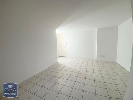 Location Appartement 2 pièces 55m² CAMBRAI 59400 - Photo 5