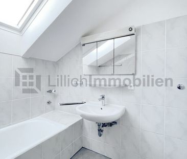 Charmante 2-Zimmer-Dachgeschosswohnung mit toller Aussicht. Erstbez... - Foto 3