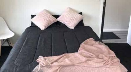 Stylish Studio Accommodation - Walk to Hospitals & CBD - Photo 4