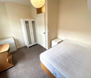 2 bedroom ground floor flat to rent - Photo 5