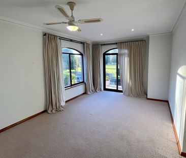 Walk To The Foreshore - Photo 3