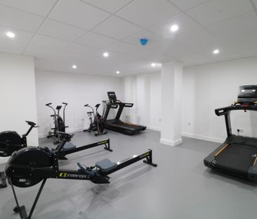 Broadoaks, Streetsbrook Road - Photo 6