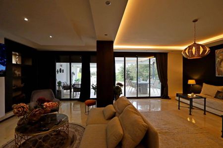 4 room luxury Semidetached House for rent in Marbella, Andalusia - Photo 2
