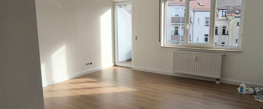 Schöne 4 R.DG-Maisonette Whg, Gäste WC, Balkon und TG! - Foto 1
