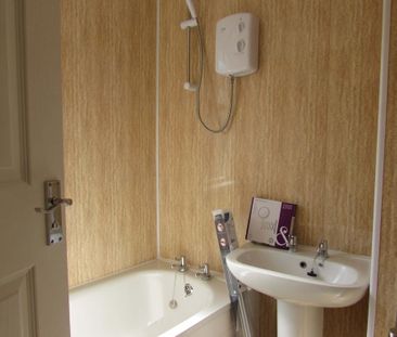 2 bedroom terraced house to rent - Photo 6