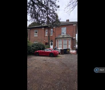 1 bedroom in a flat share to rent - Photo 5