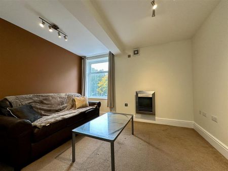 1 bedroom duplex to rent - Photo 2
