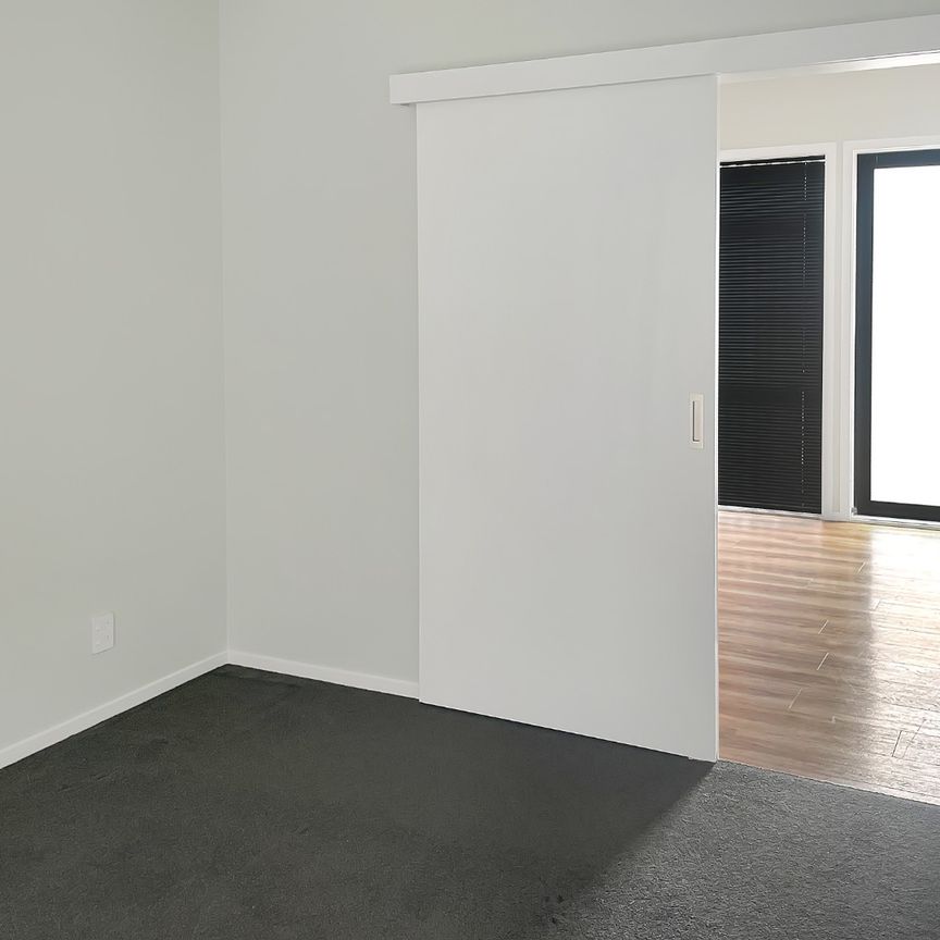 Central Hutt Vibes - Photo 1