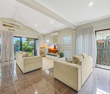 Centrally Located Modern Home with Spa and Additional Study! - Photo 5