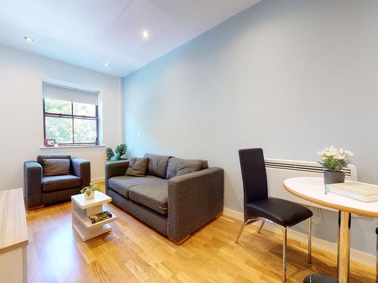 Apt 12, Crown Residence - Photo 1