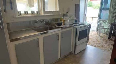 LOOKING FOR A FAMILY HOME? - Photo 3