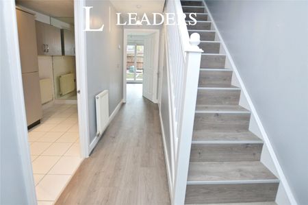 3 bedroom house to rent William Harris Way, Colchester, Essex, CO2 - Photo 5