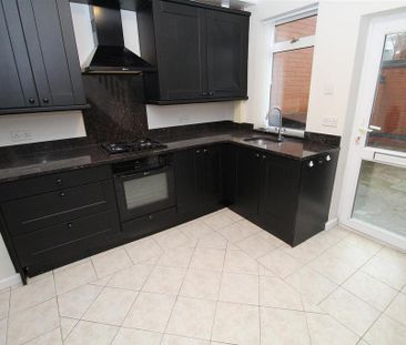 2 bedroom terraced house to rent - Photo 5