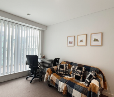 One Beddy City Apartment - Close to Everything! - Photo 3