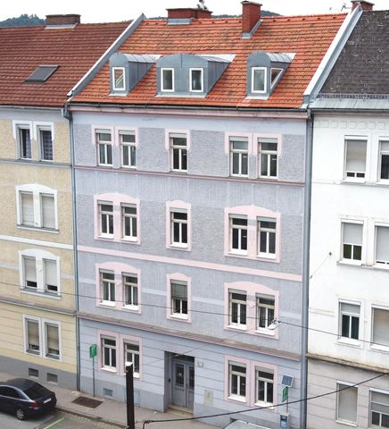 Charmante Altbauwohnung mit Balkon im 3. Stock - Photo 4