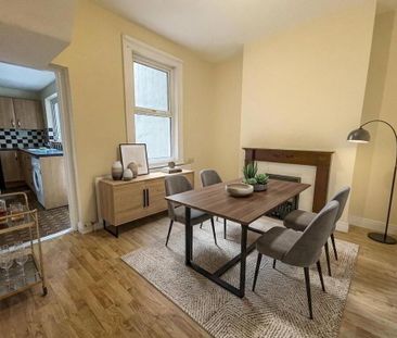 14 Victoria Crescent, Lisburn, BT27 4TF - Photo 5