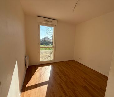 Location Appartement 2 pièces 48m² ST JEAN DE BRAYE 45800 - Photo 2